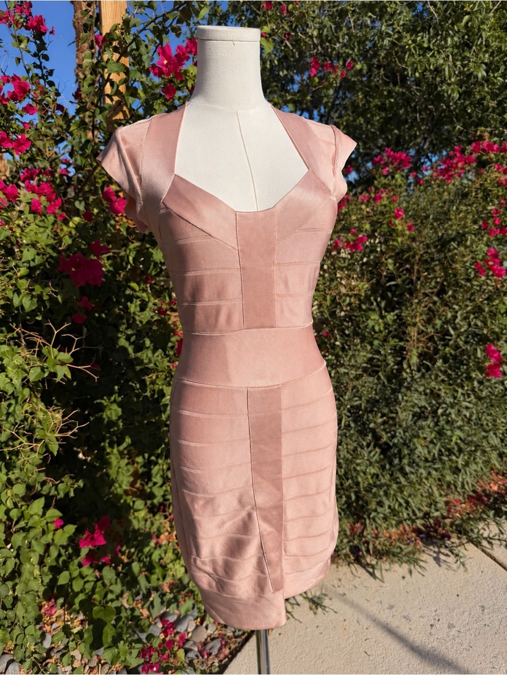 Women’s Blush Pink Bandage Cap-Sleeve Dress